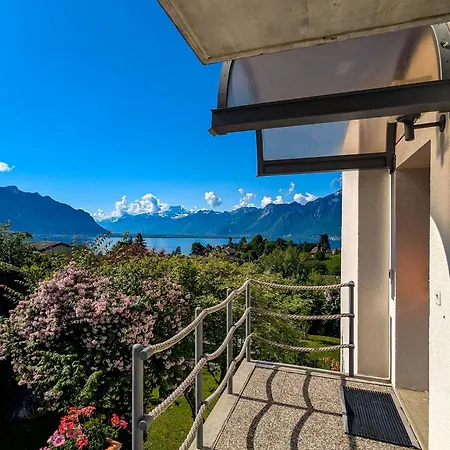아파트 Appt Terrasse Idealement Situe Chailly Sur Montreux 몽트뢰