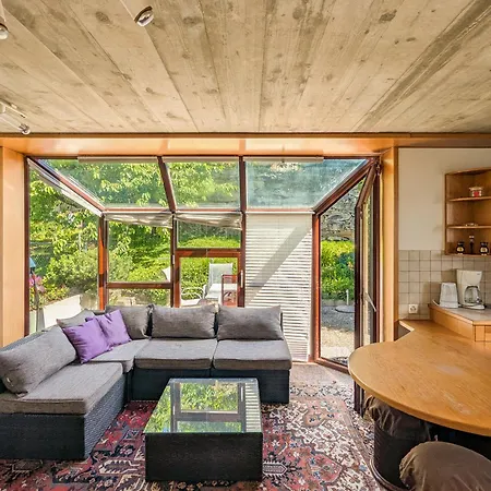Appt Terrasse Idealement Situe Chailly Sur Montreux 아파트 *