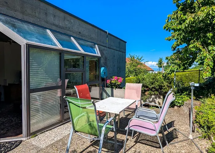 Appt Chailly Sur Avec Terrasse מונטרה