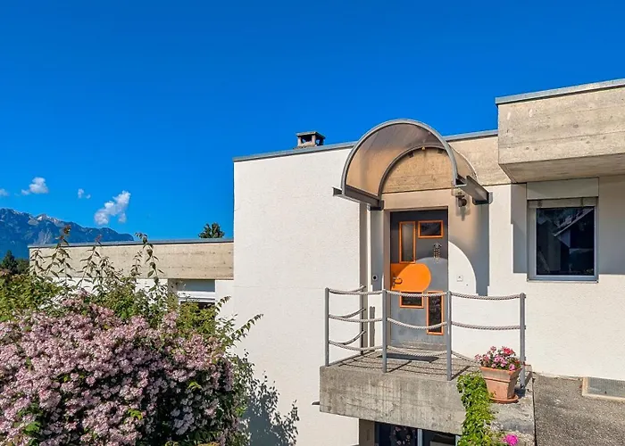 Appt Chailly Sur Avec Terrasse Apartment