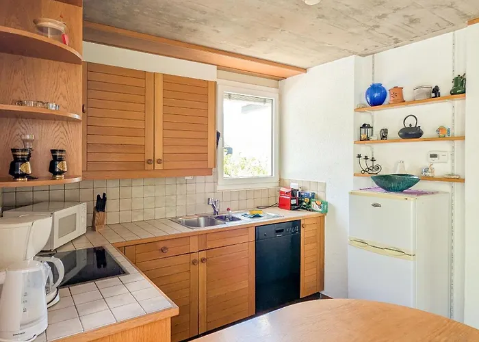 Appt Chailly Sur Avec Terrasse מונטרה